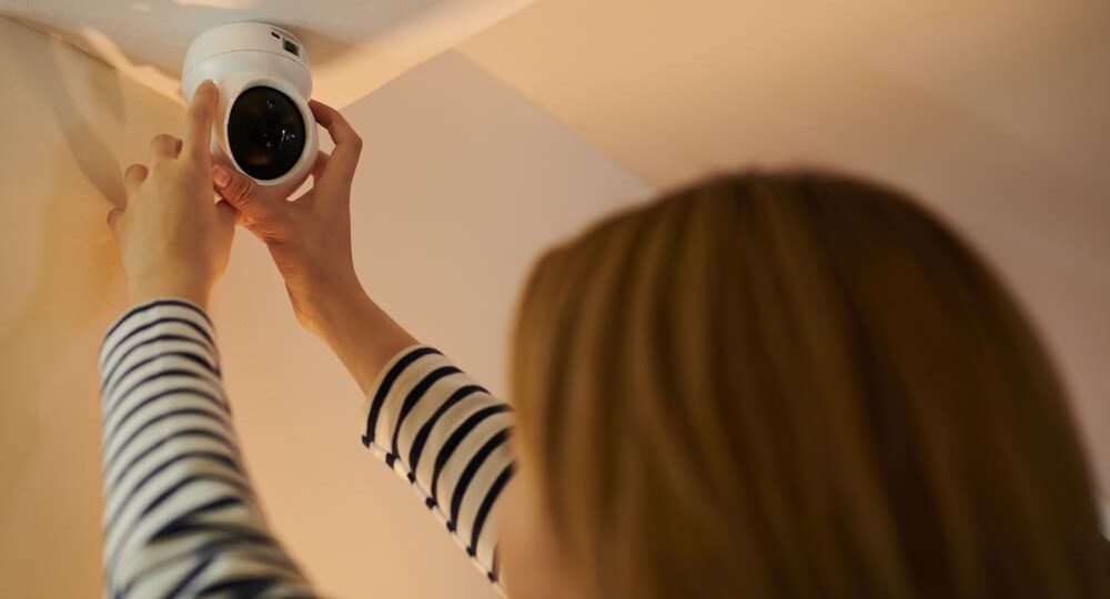 Por qué instalar cámaras de seguridad es clave para mantener un hogar protegido